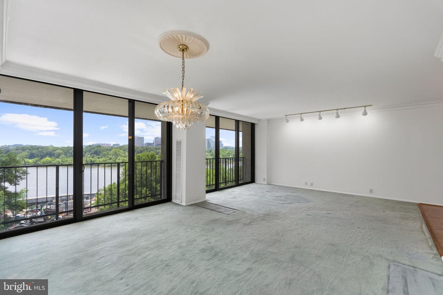 2700 Virginia Ave NW #911, Washington