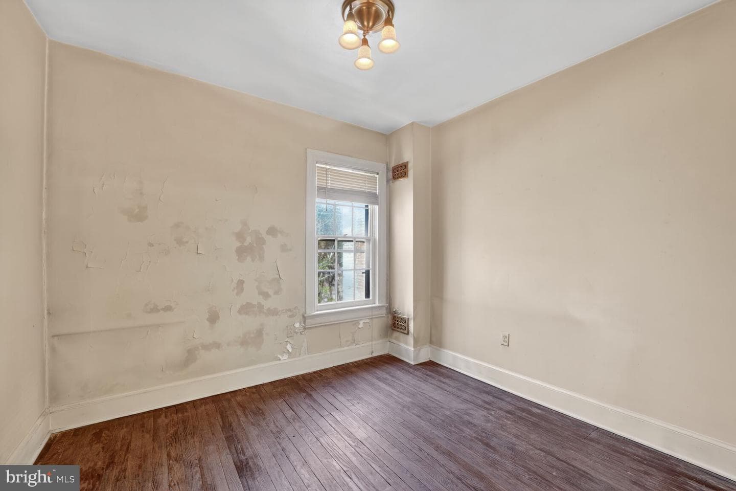 1002 Independence Avenue SE photo 19