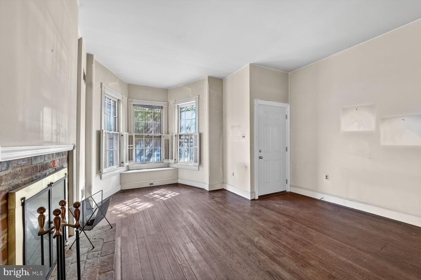 1002 Independence Avenue SE photo 4