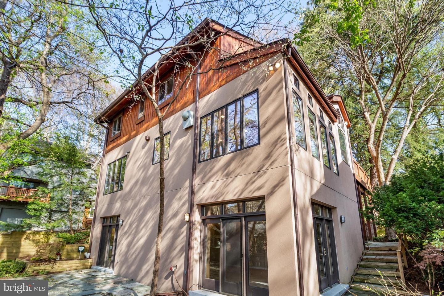 5211 Macarthur Terrace NW photo 43