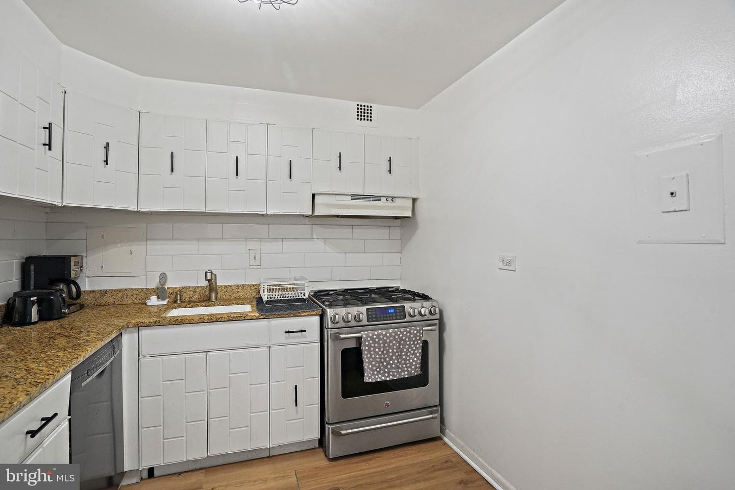 700 7th Street SW #311 photo 9