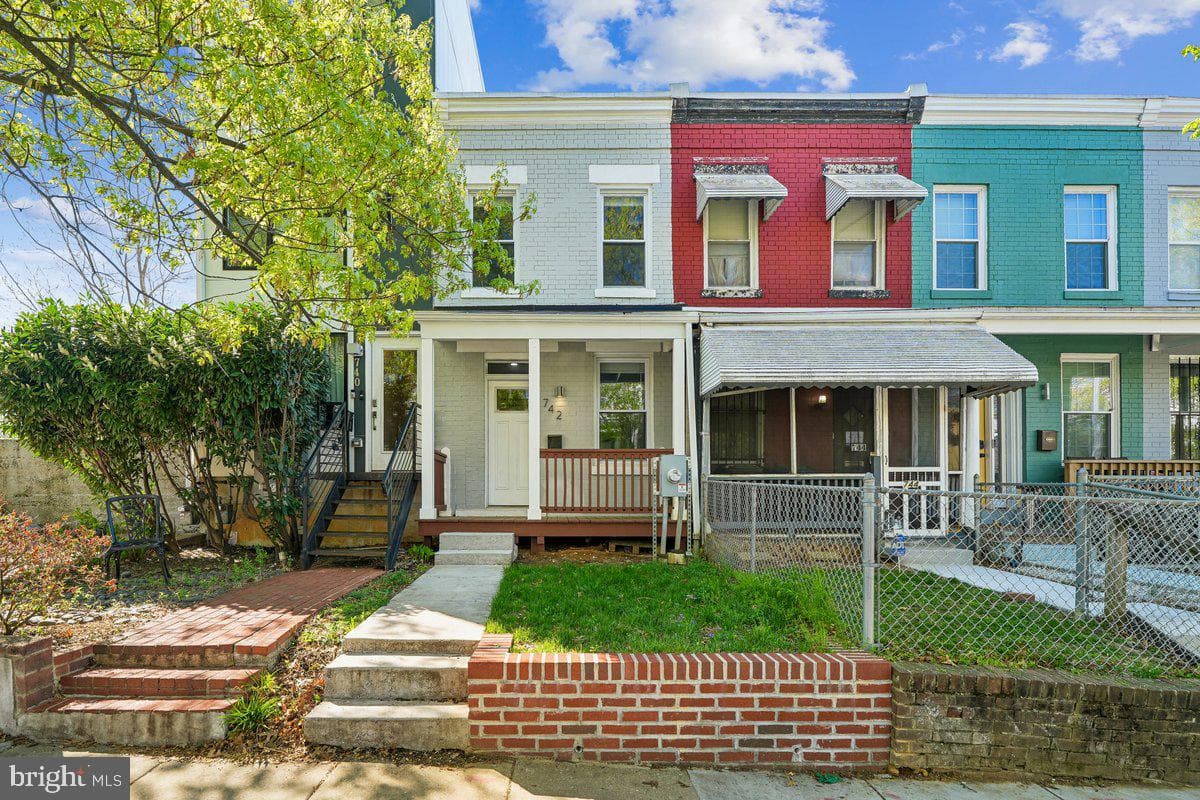 742 Irving Street NW