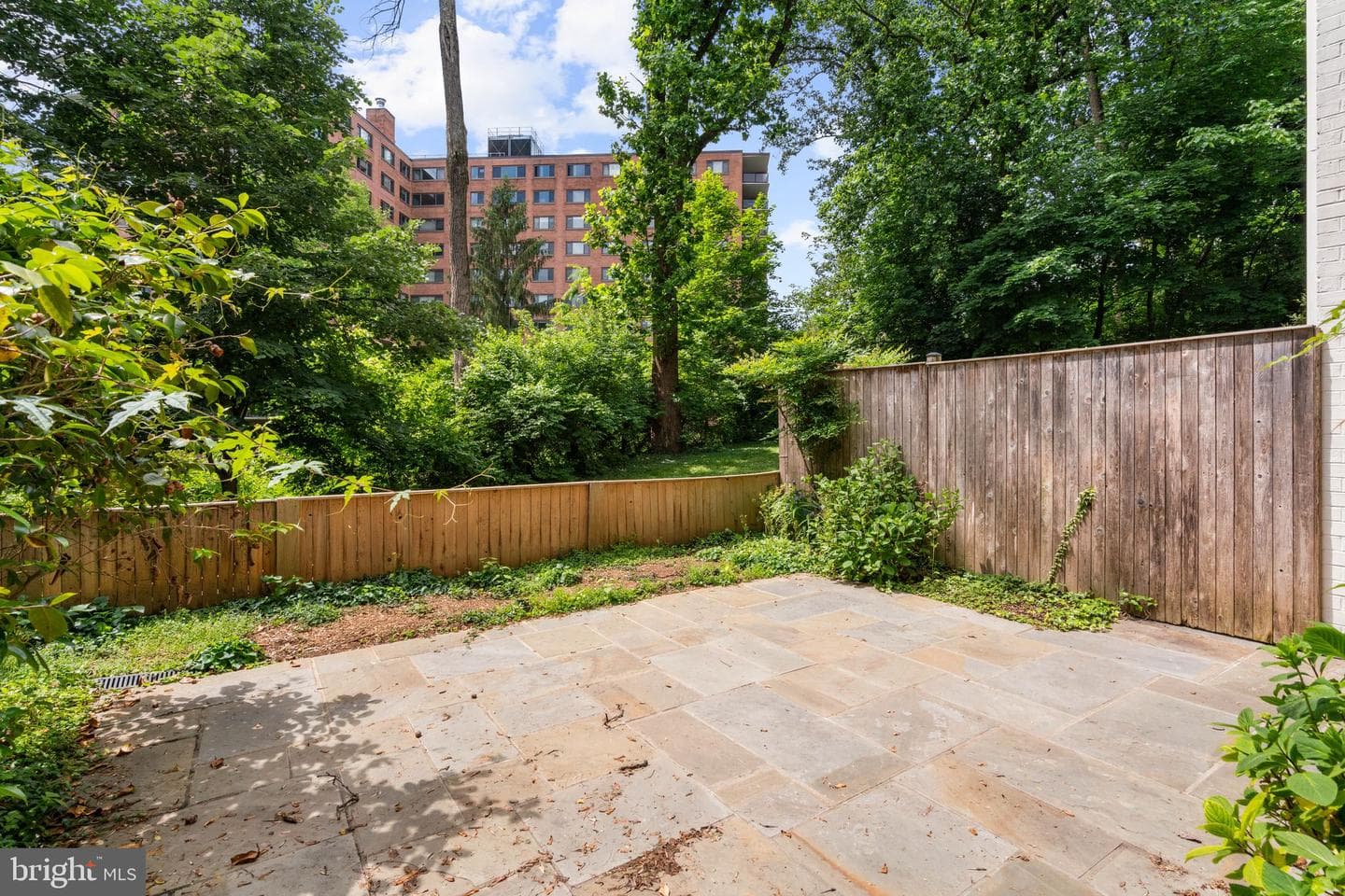 3231 Sutton Place NW #d photo 35