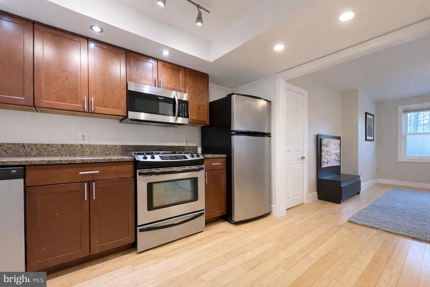 433-435 17th Street SE photo 7