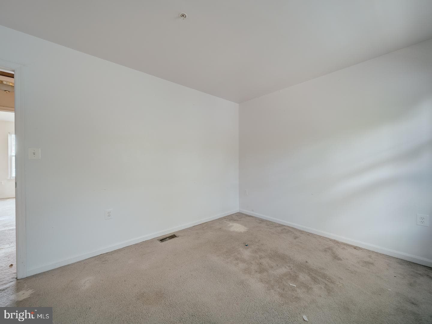 906 Blakney Lane SE photo 27