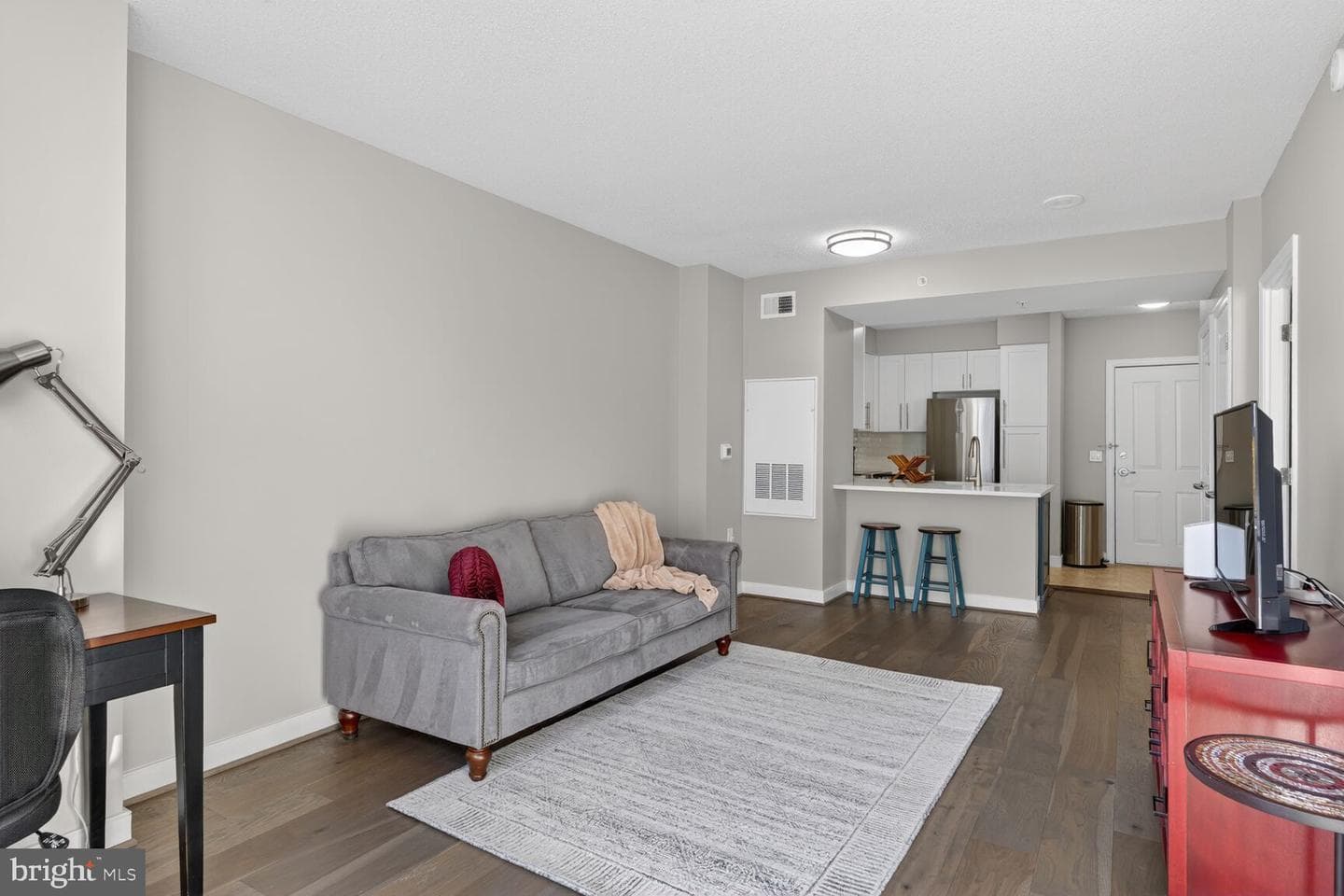 555 Massachusetts Avenue NW #406 photo 8