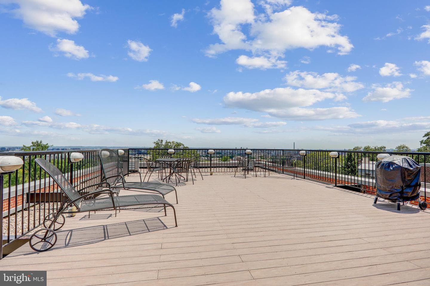 1661 Crescent Place NW #502 photo 35