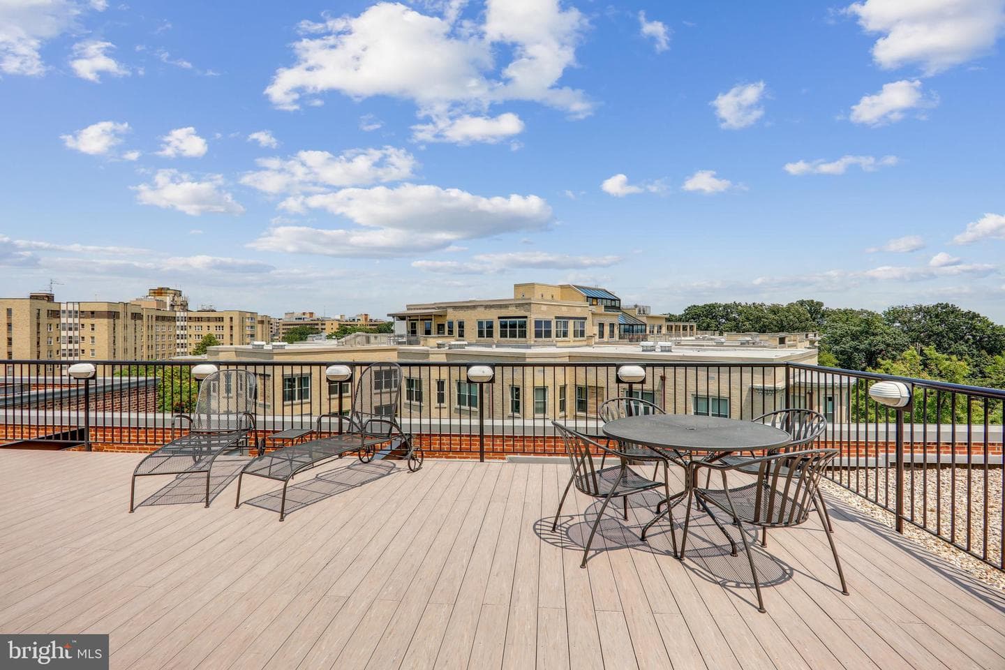 1661 Crescent Place NW #502 photo 39