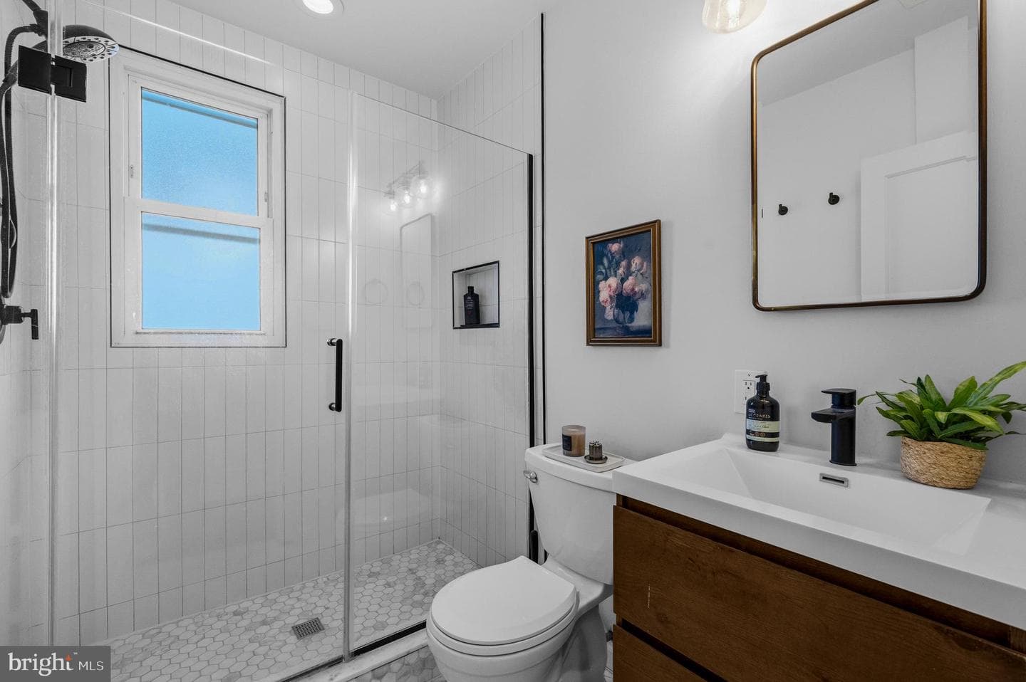 3731 Oakview Terrace NE photo 10