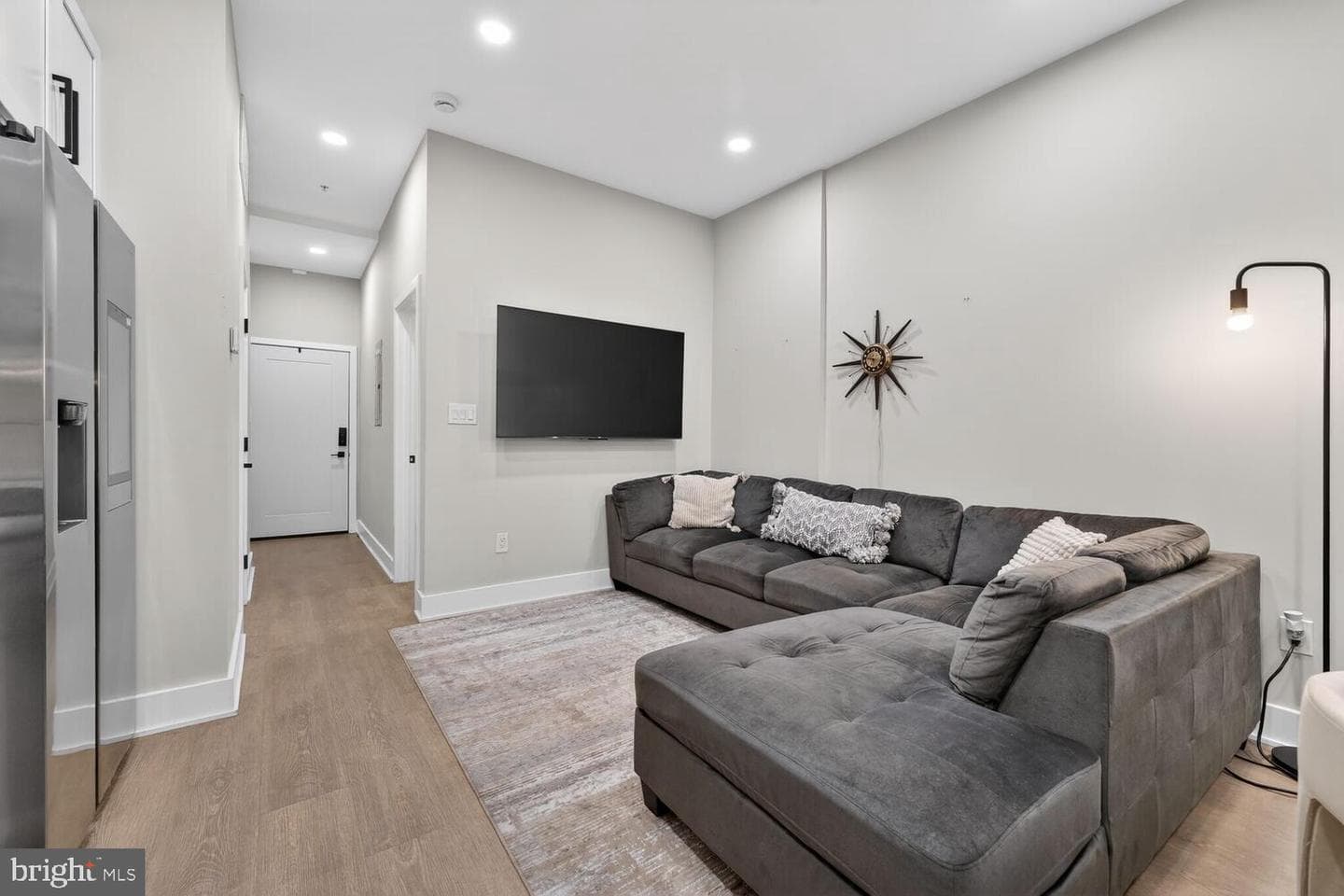 611 Kennedy Street NW #c02 photo 3