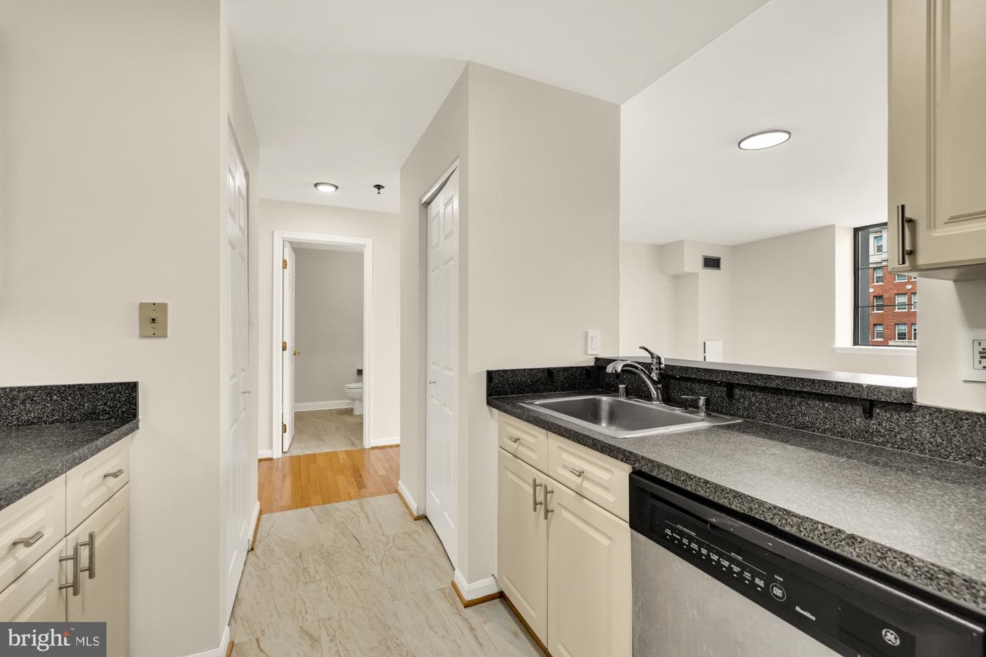 1312 Massachusetts Avenue NW #503 photo 20