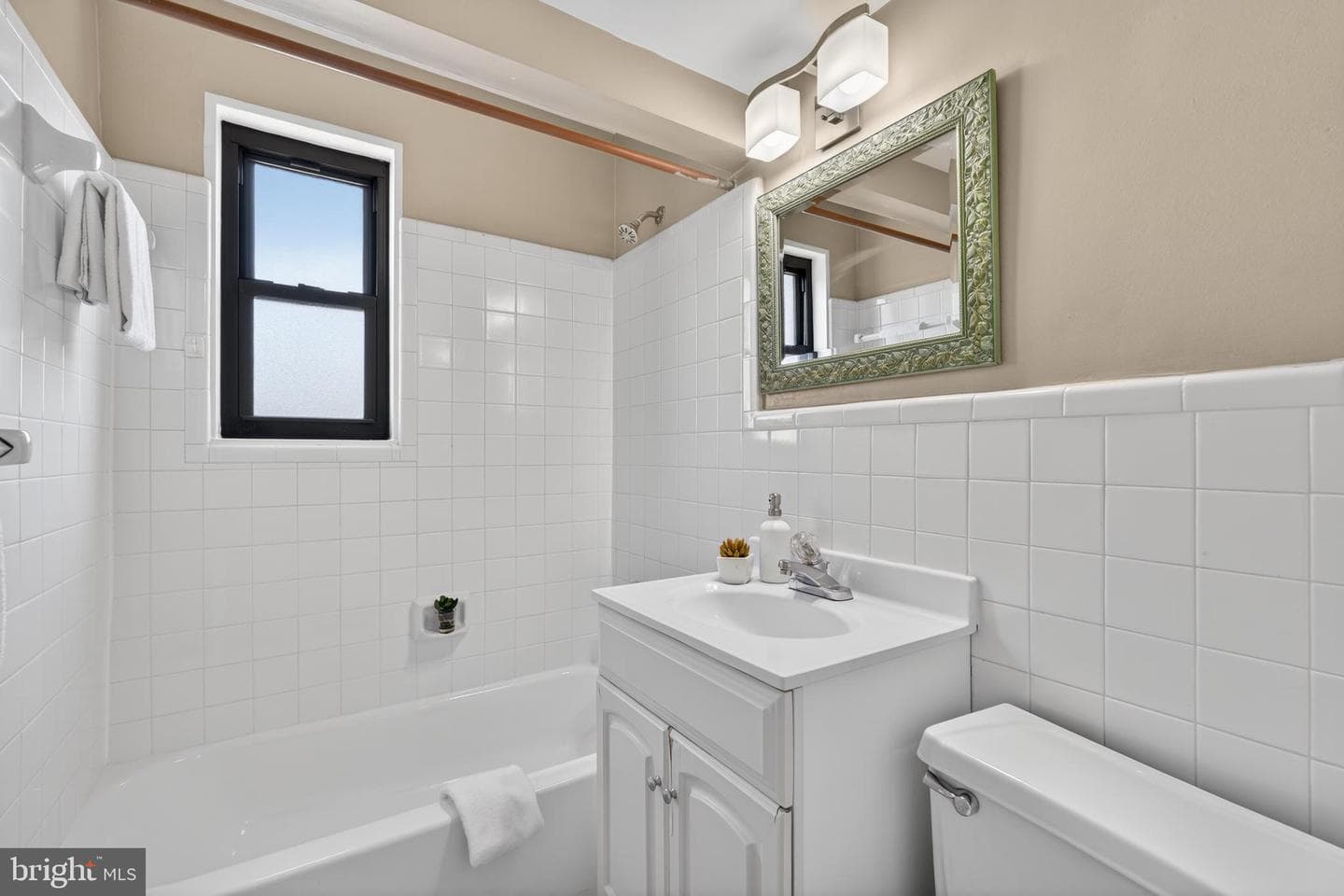 2600 Tunlaw Road NW #6 photo 19