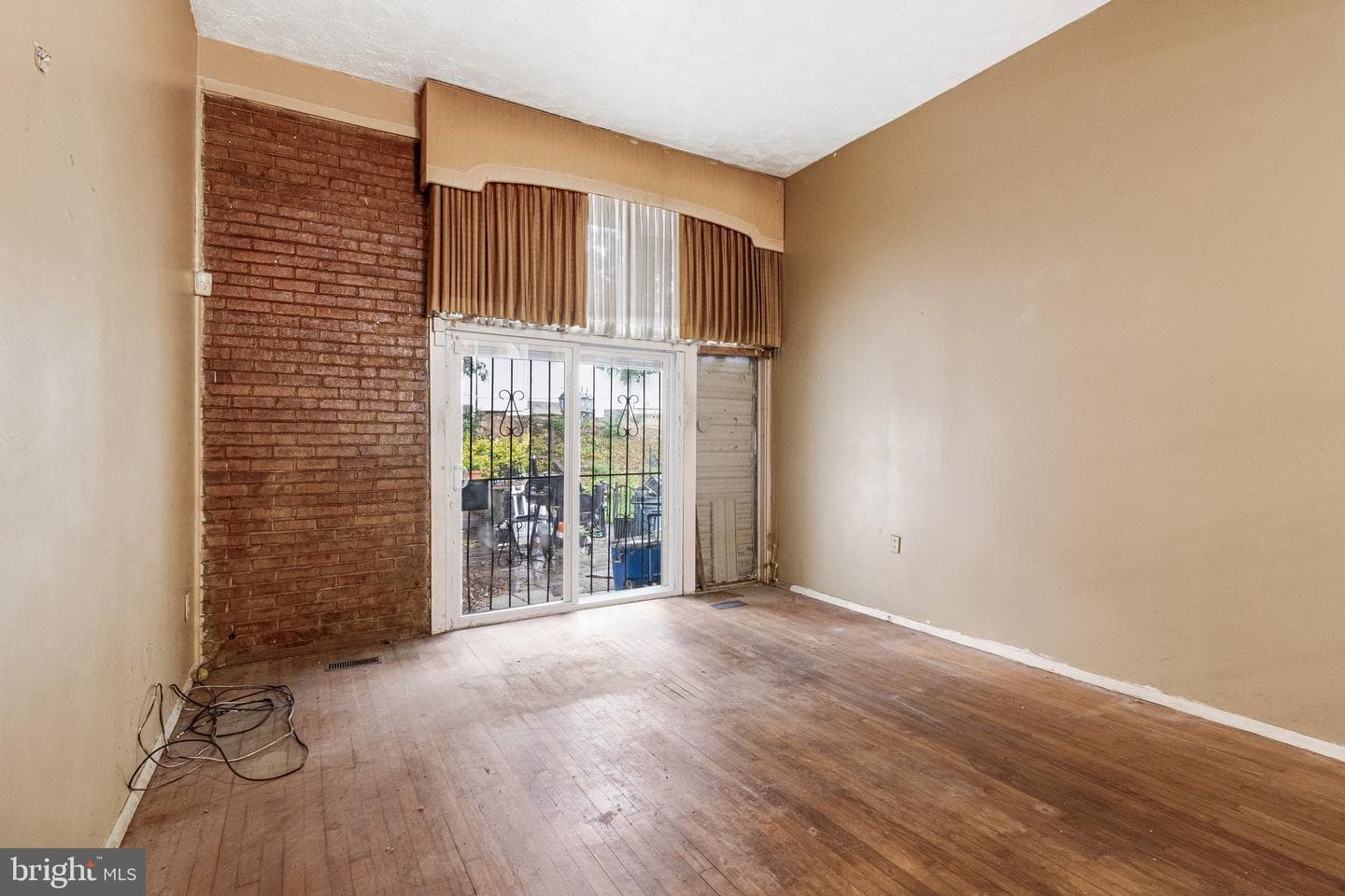 1726 Galen Street SE photo 2