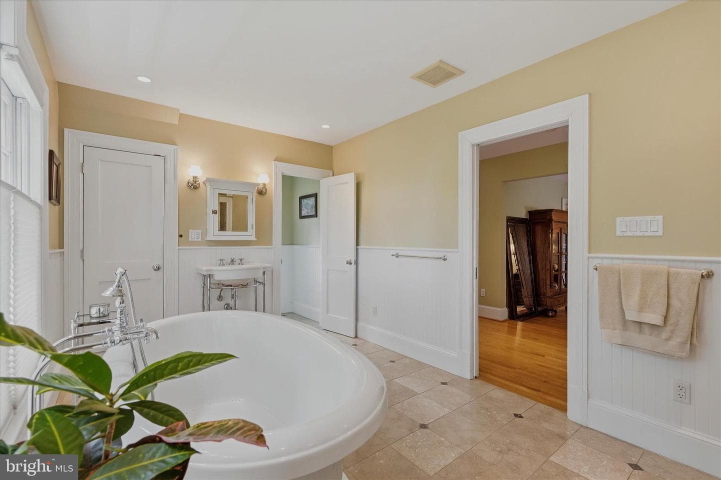 3722 Mckinley Street NW photo 38