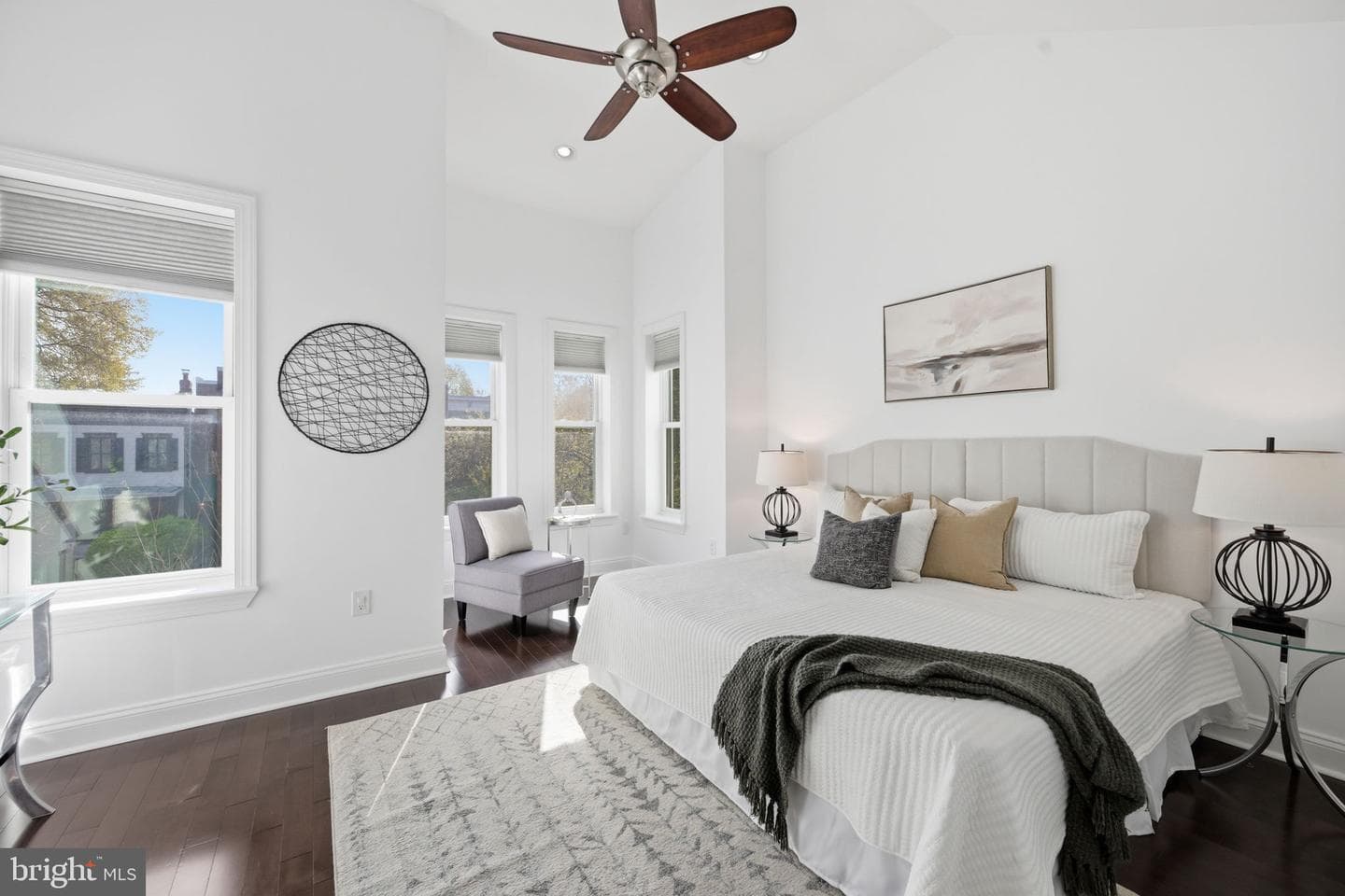 524 7th Street NE photo 10