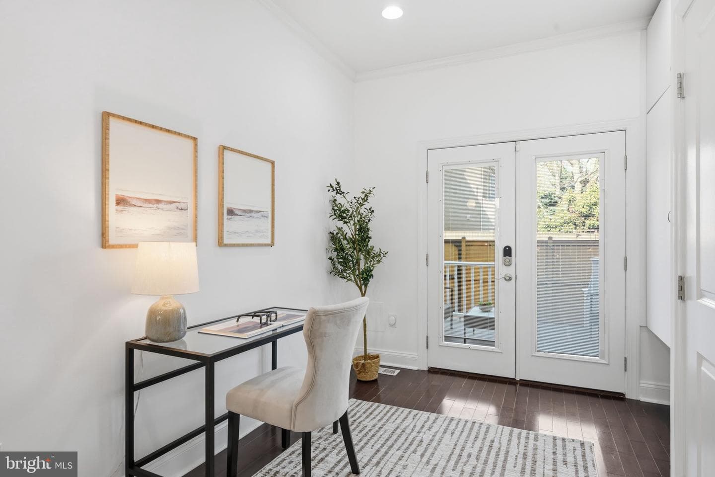 524 7th Street NE photo 8