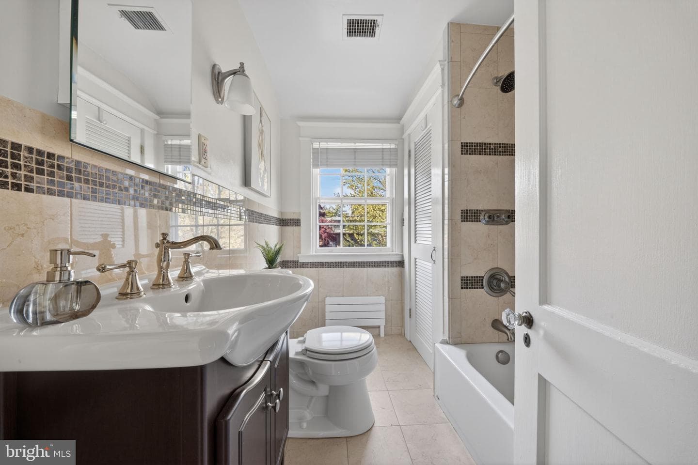 3804 Kanawha Street NW photo 44