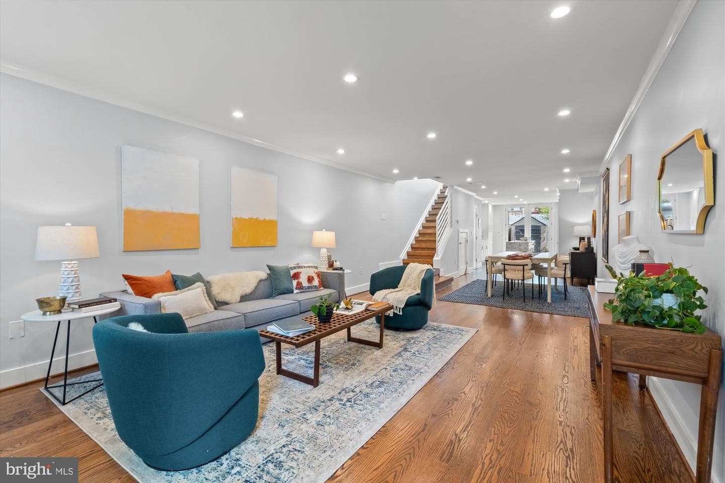 322 A Street NE photo 3