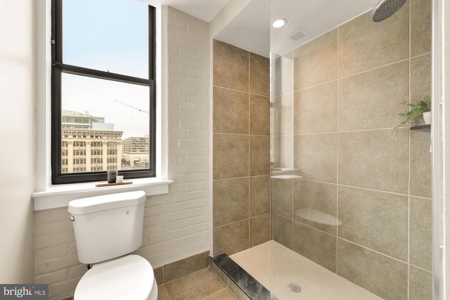 916 G Street NW #806 photo 17