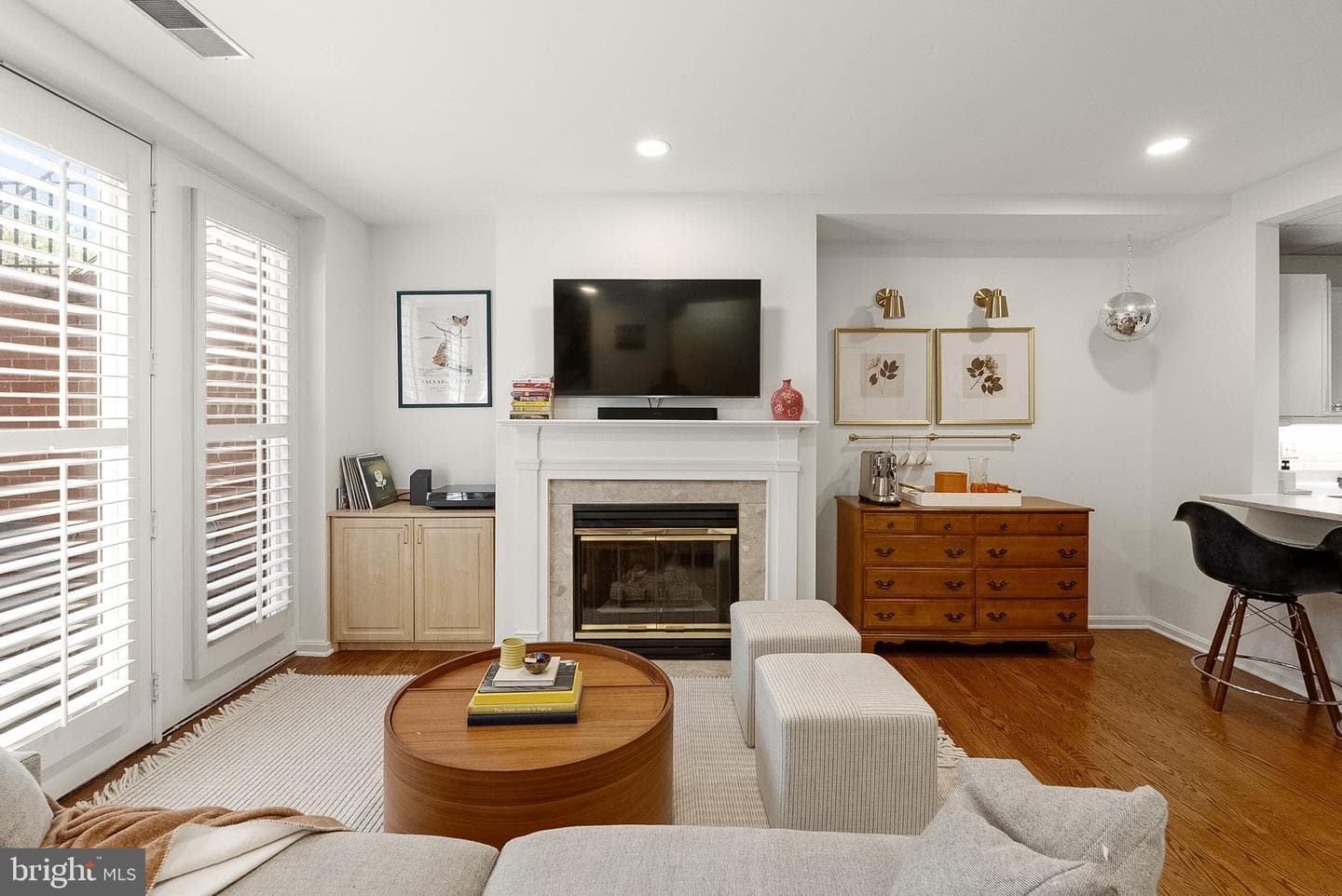 1935 Belmont Road NW #1121 photo 3