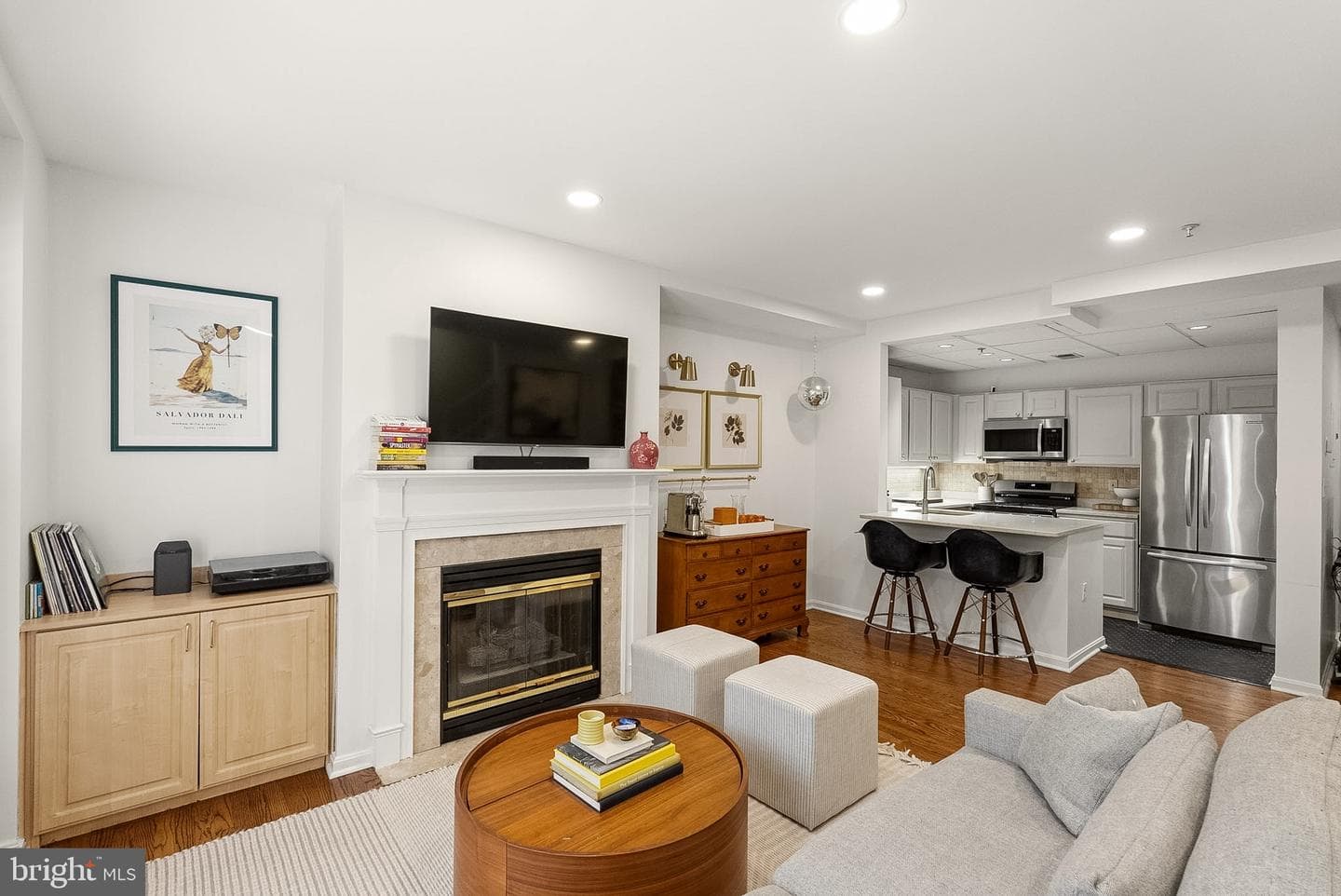 1935 Belmont Road NW #1121 photo 4