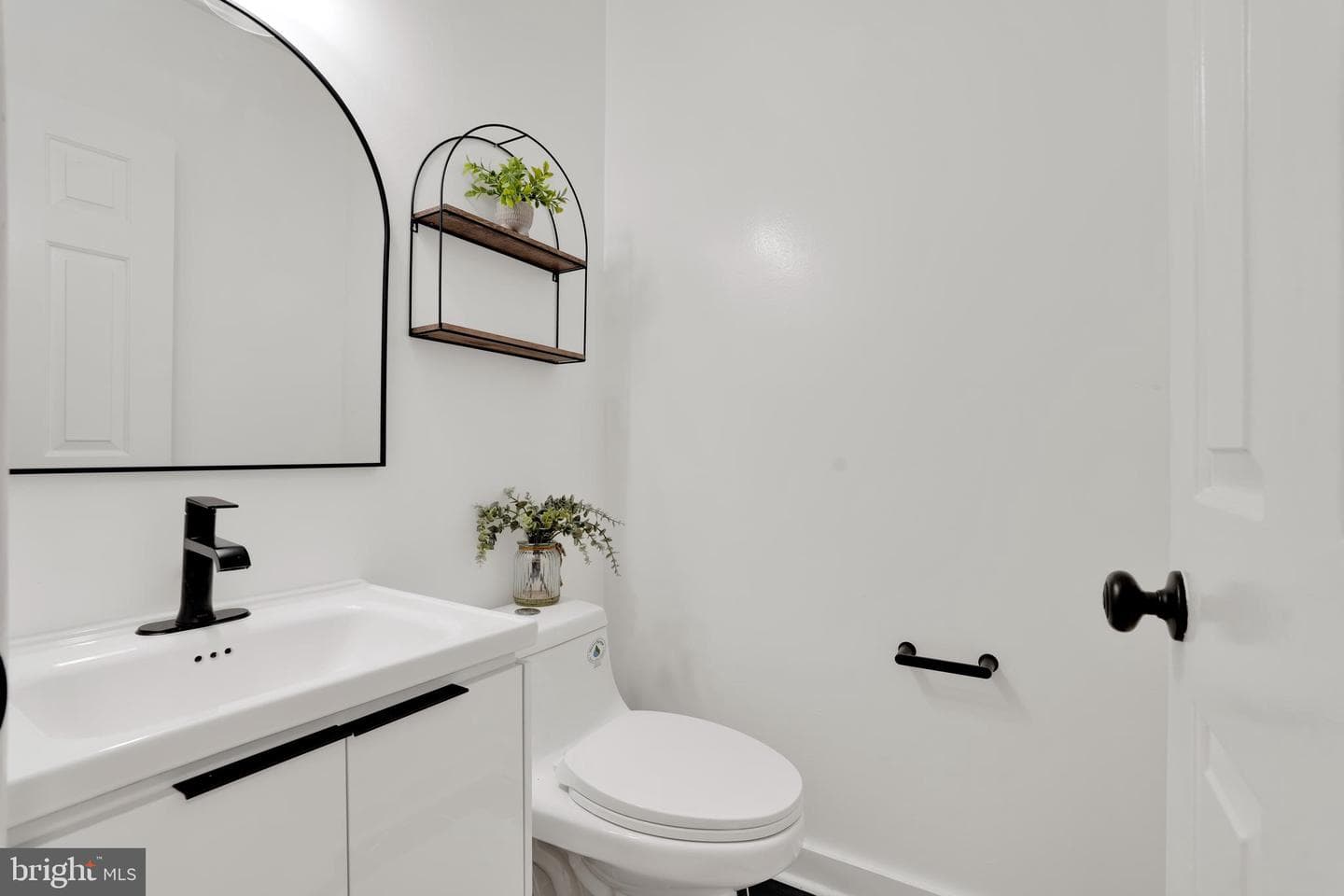 4339 Massachusetts Avenue NW #4339 photo 10