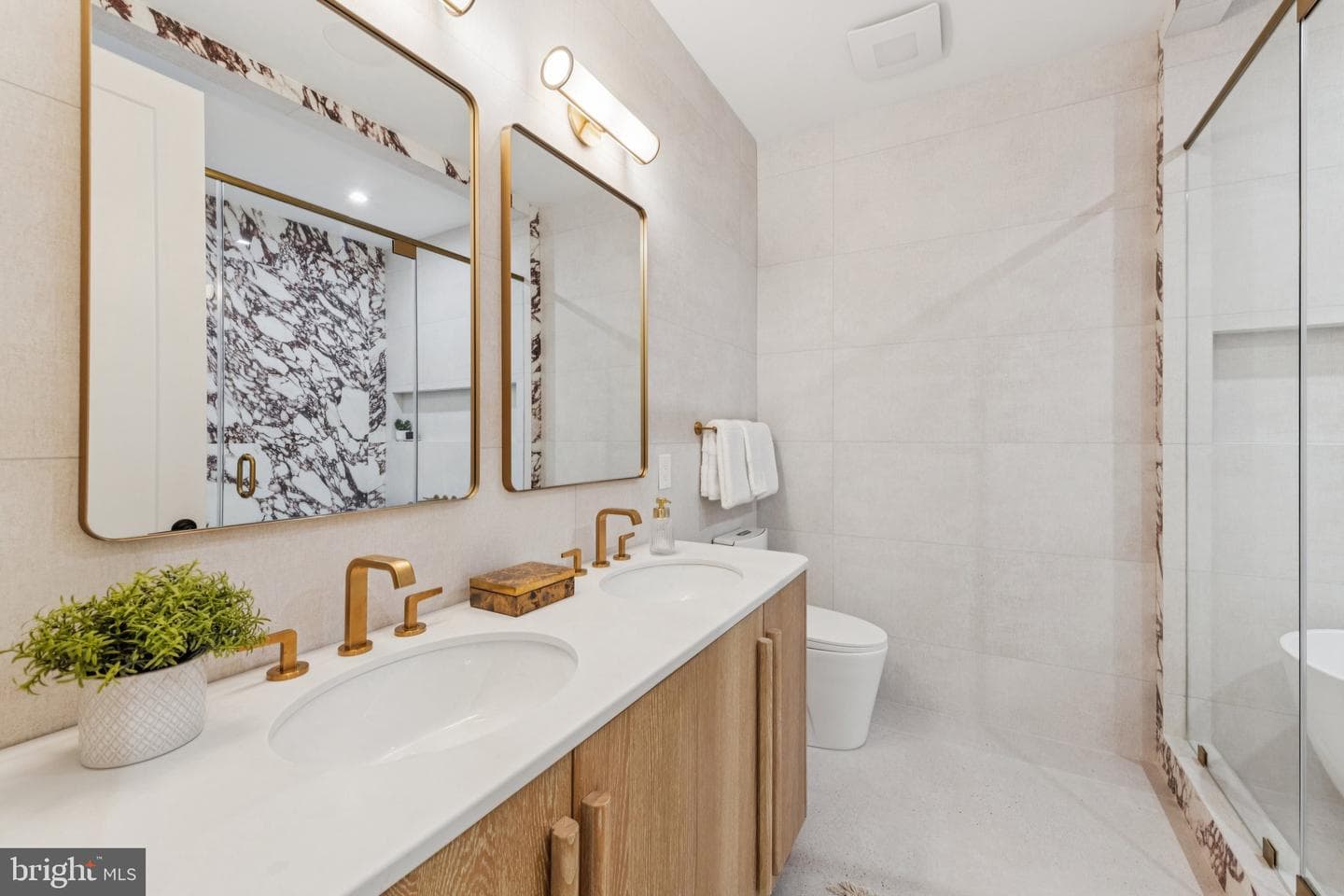2507 I Street NW photo 14