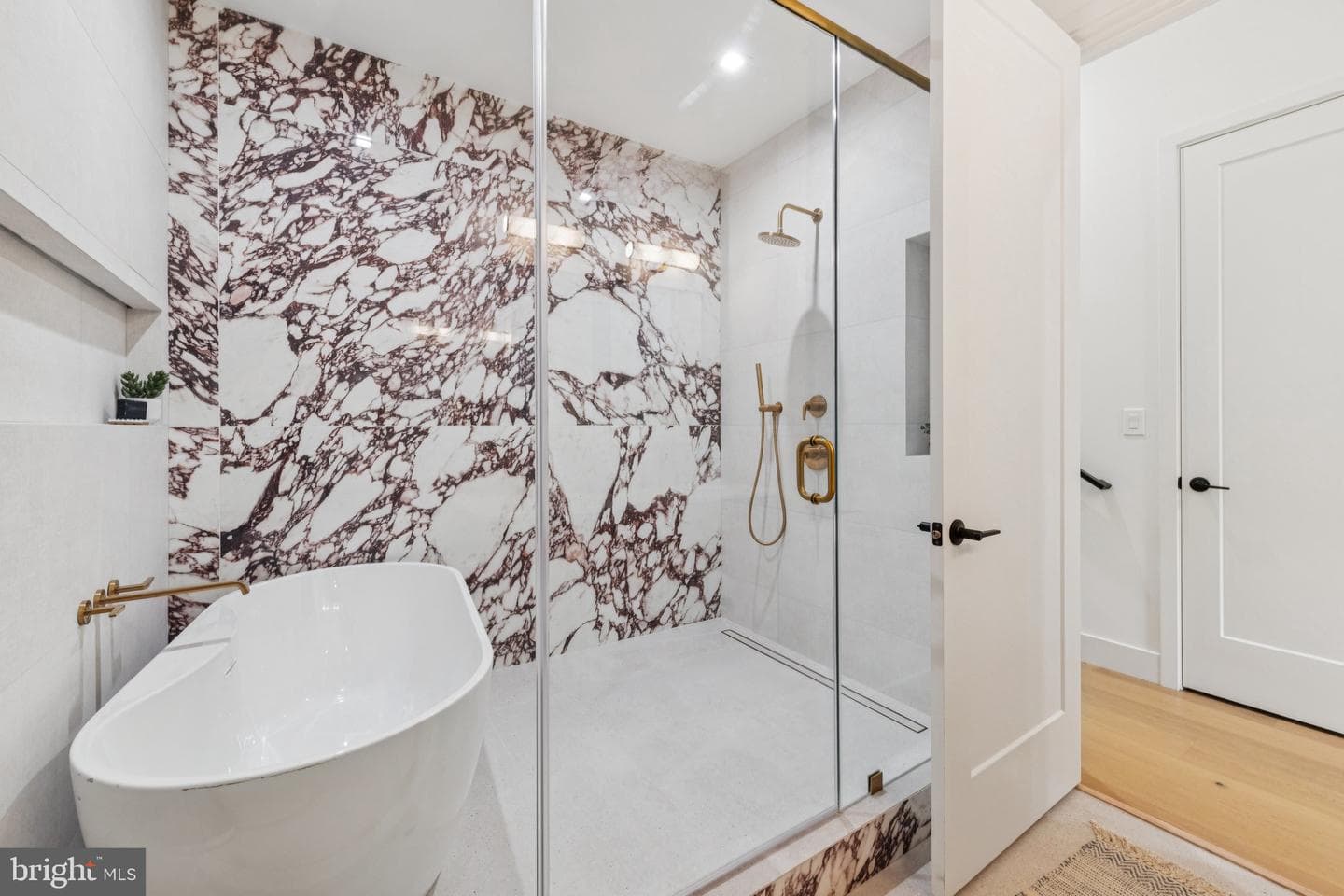 2507 I Street NW photo 15