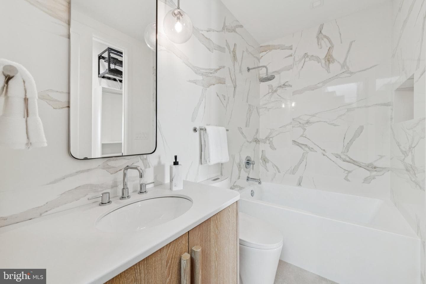 2507 I Street NW photo 20