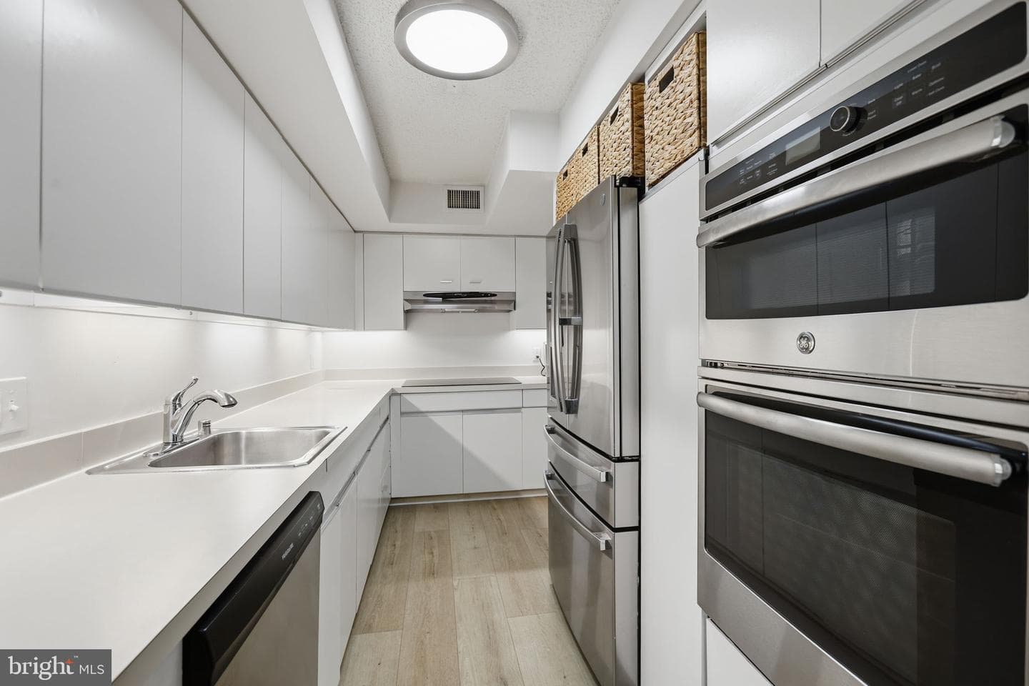 1015 33rd Street NW #402 photo 9