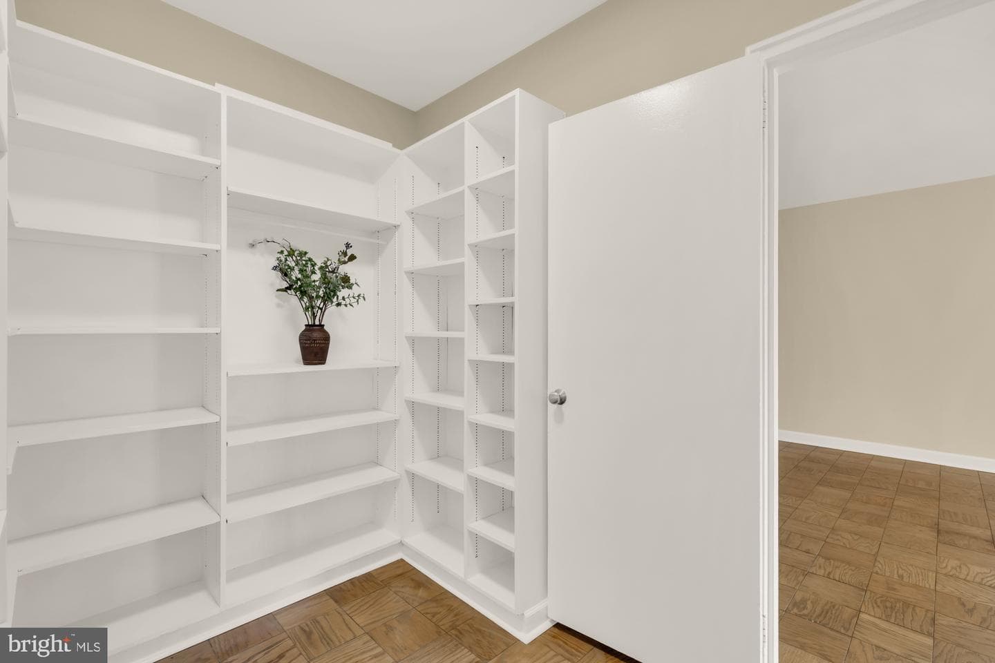4301 Massachusetts Avenue NW #4001 photo 16