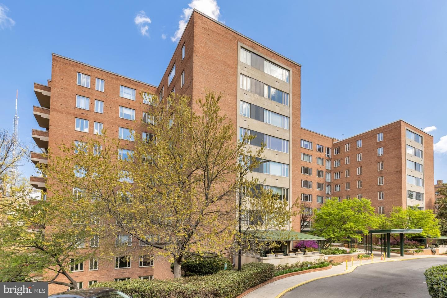 4301 Massachusetts Avenue NW #4001 photo 29