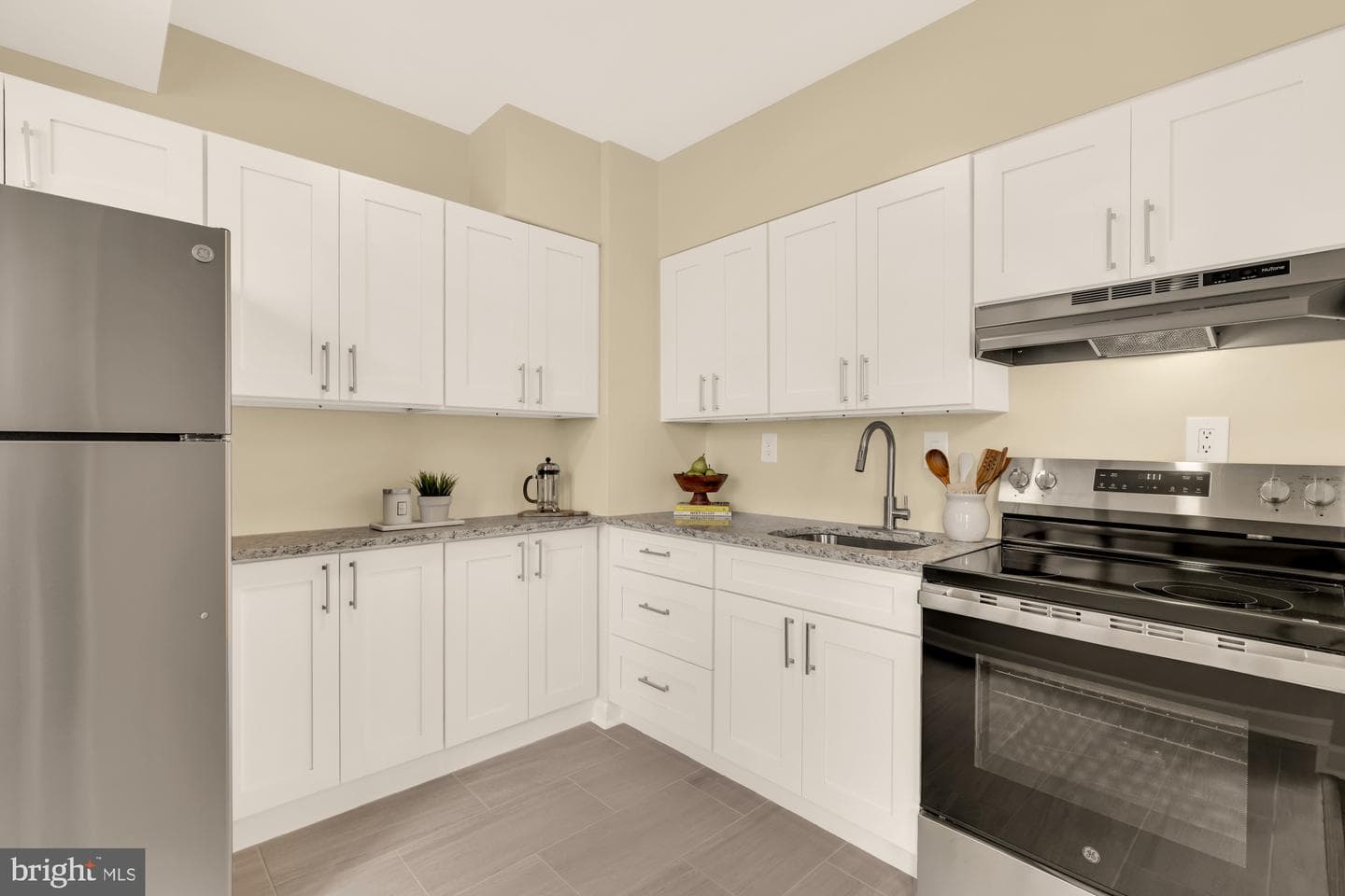 4301 Massachusetts Avenue NW #4001 photo 6