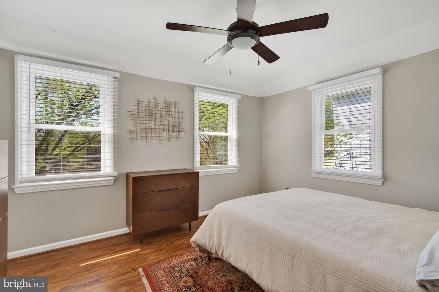 618 Faraday Place NE photo 20
