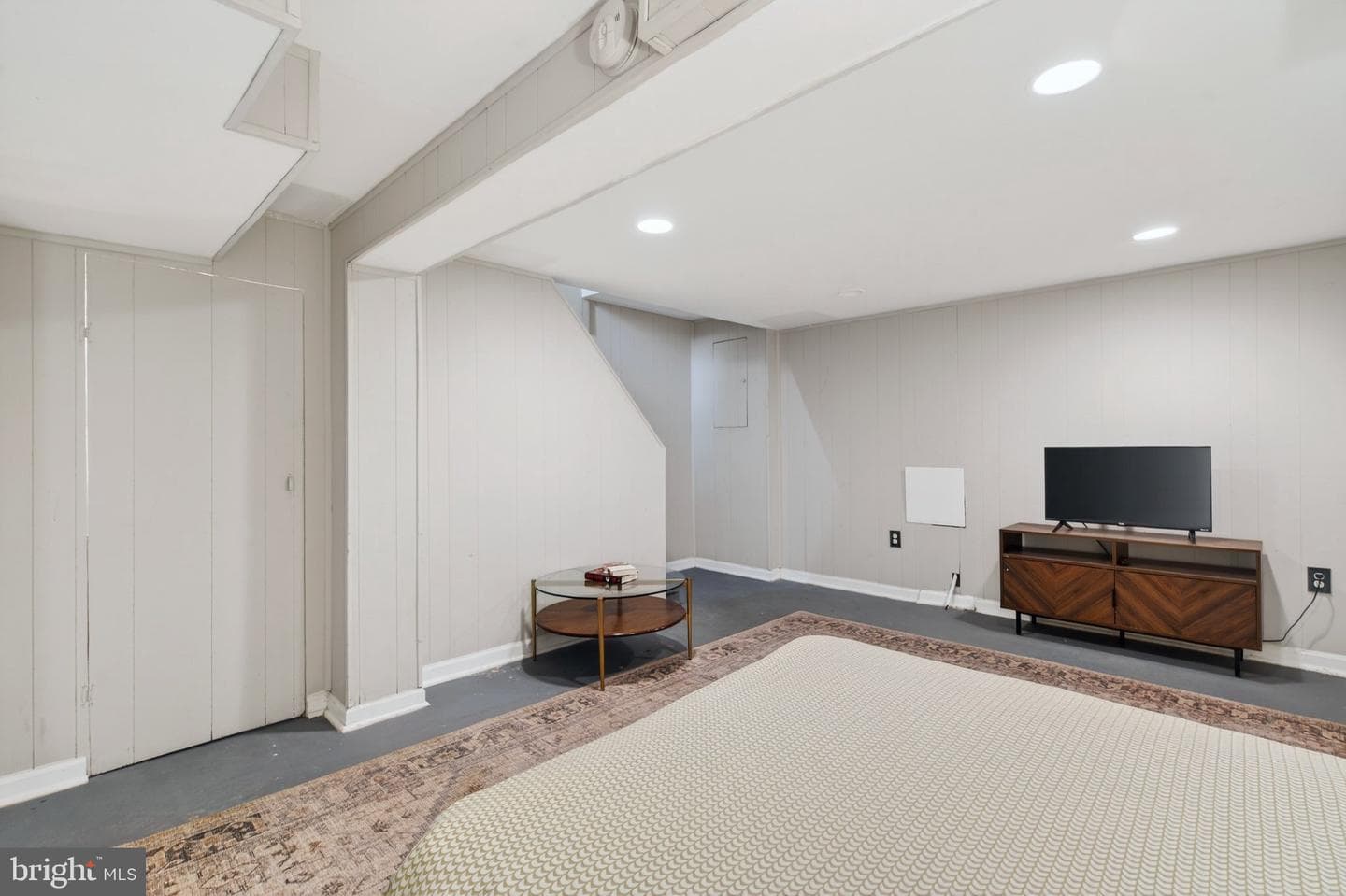 618 Faraday Place NE photo 30
