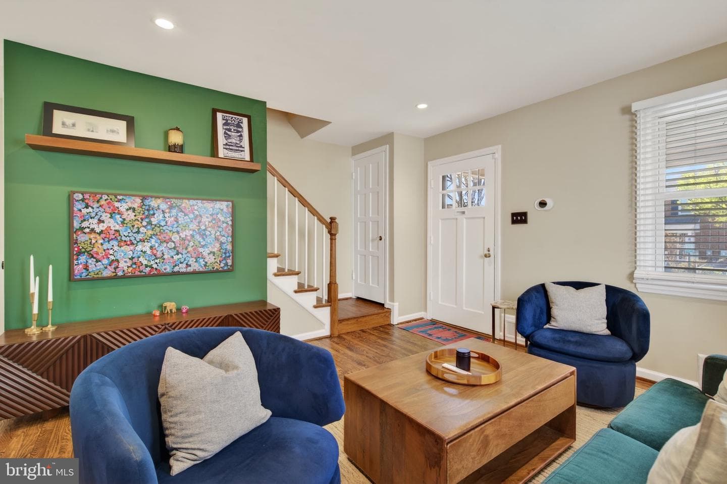618 Faraday Place NE photo 7