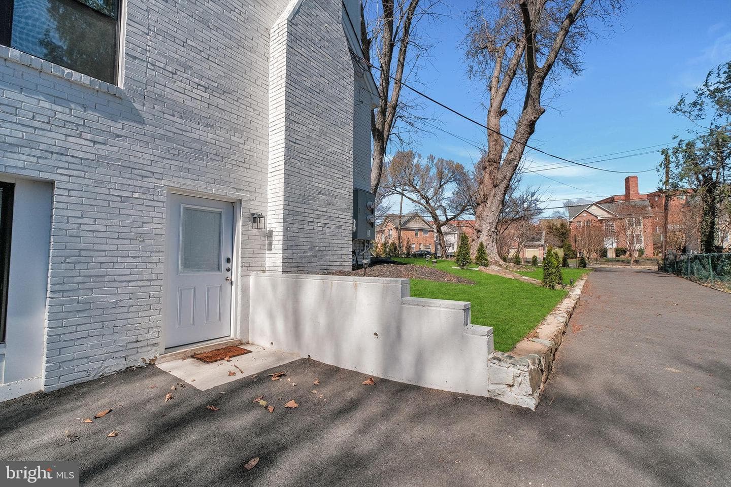 3811 Suitland Road SE photo 38