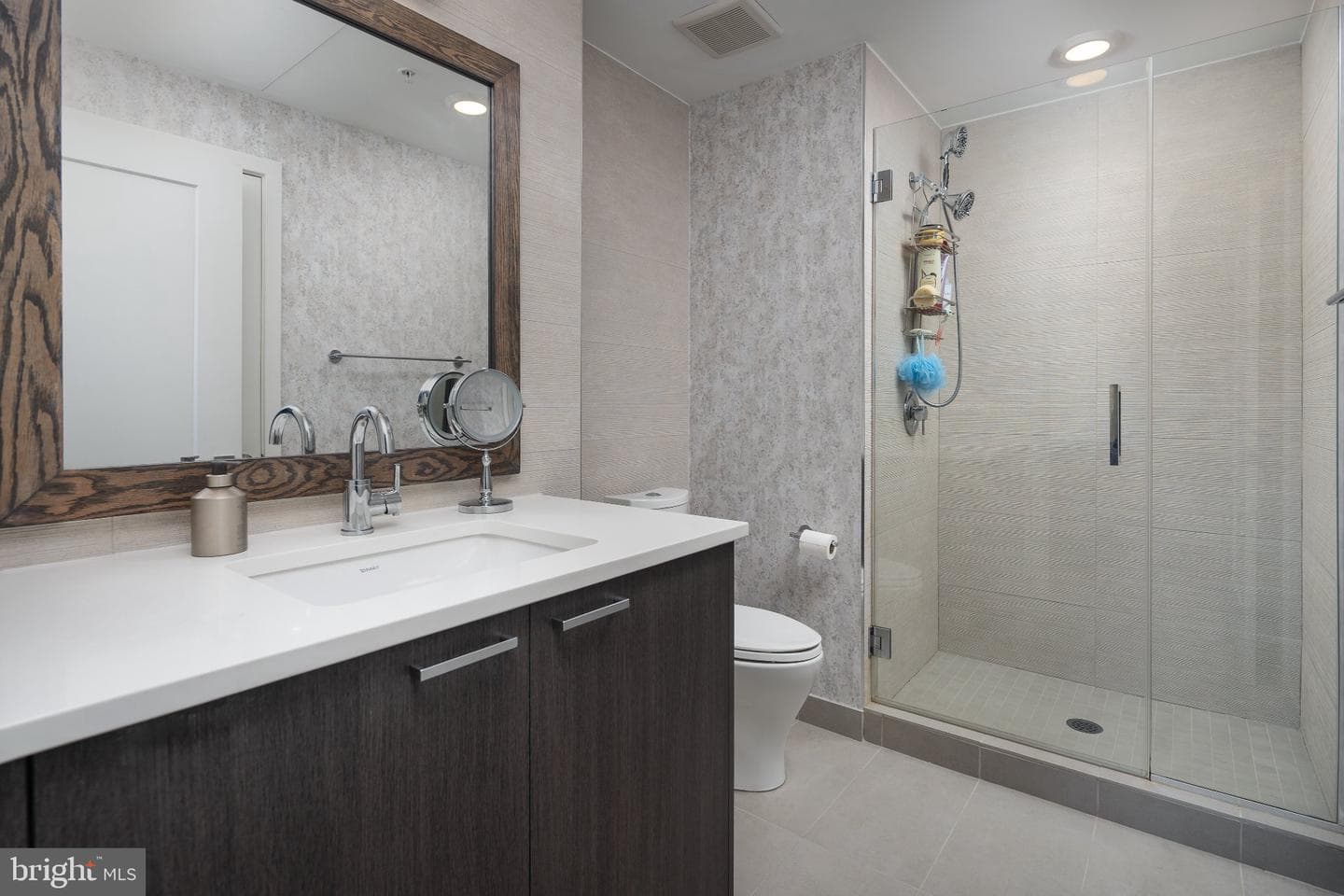 525 SW Water Street SW #404 photo 18