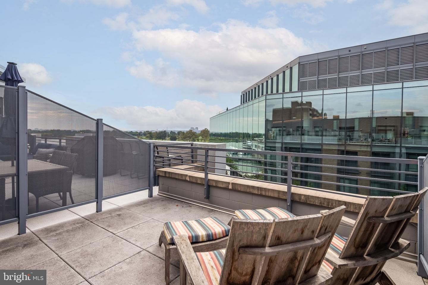 525 SW Water Street SW #404 photo 20