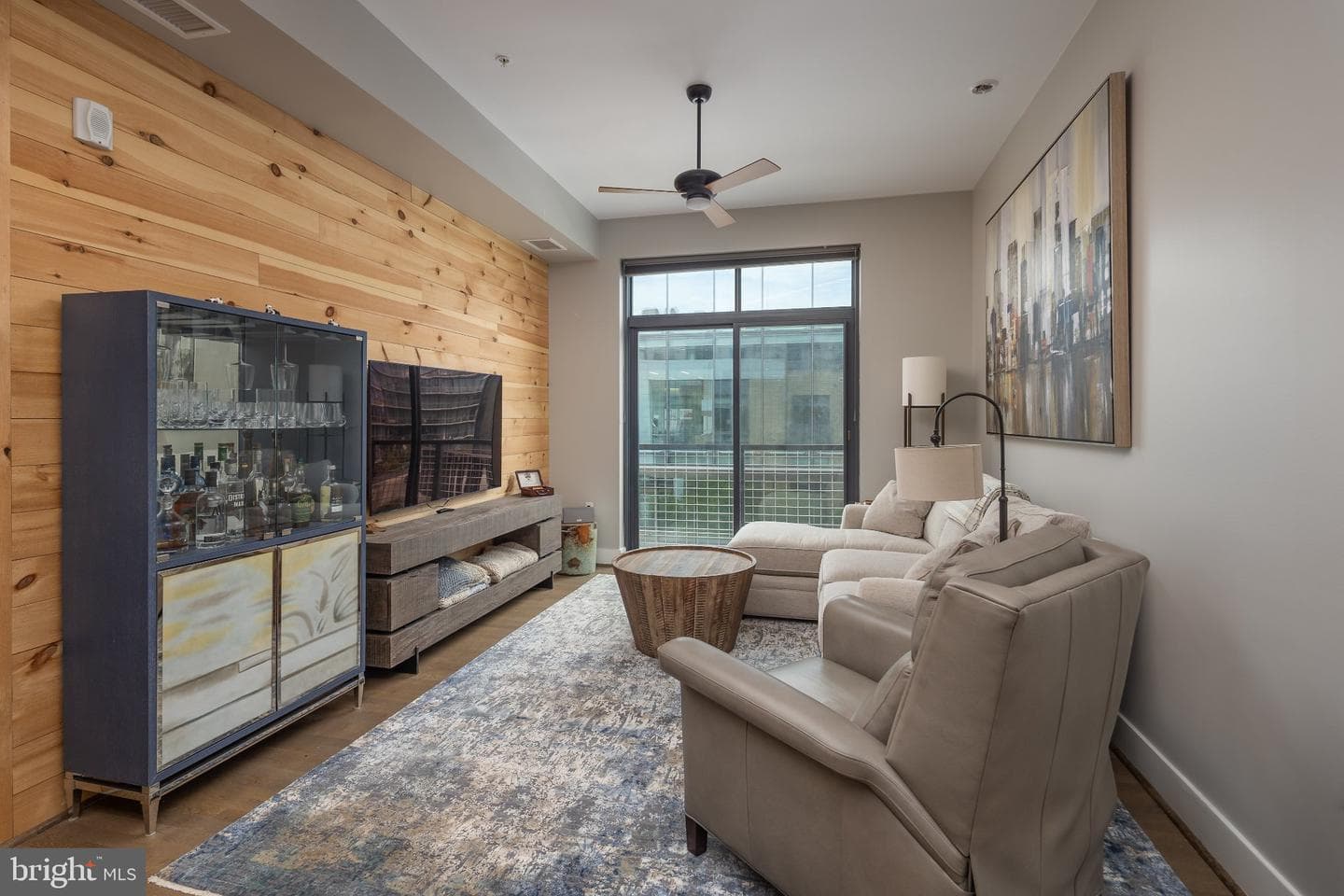 525 SW Water Street SW #404 photo 7