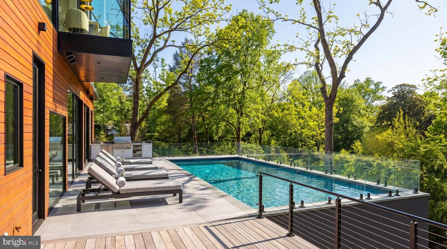 2676 Chain Bridge Road NW, Washington