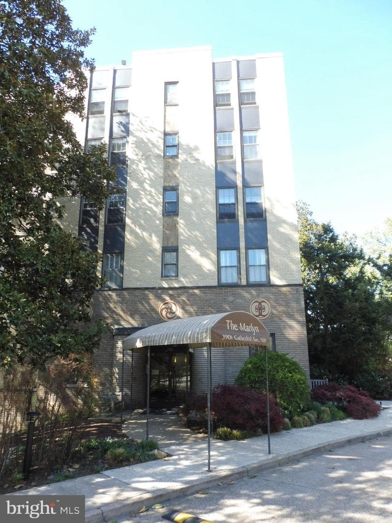 3901 Cathedral Avenue NW #111 photo 25
