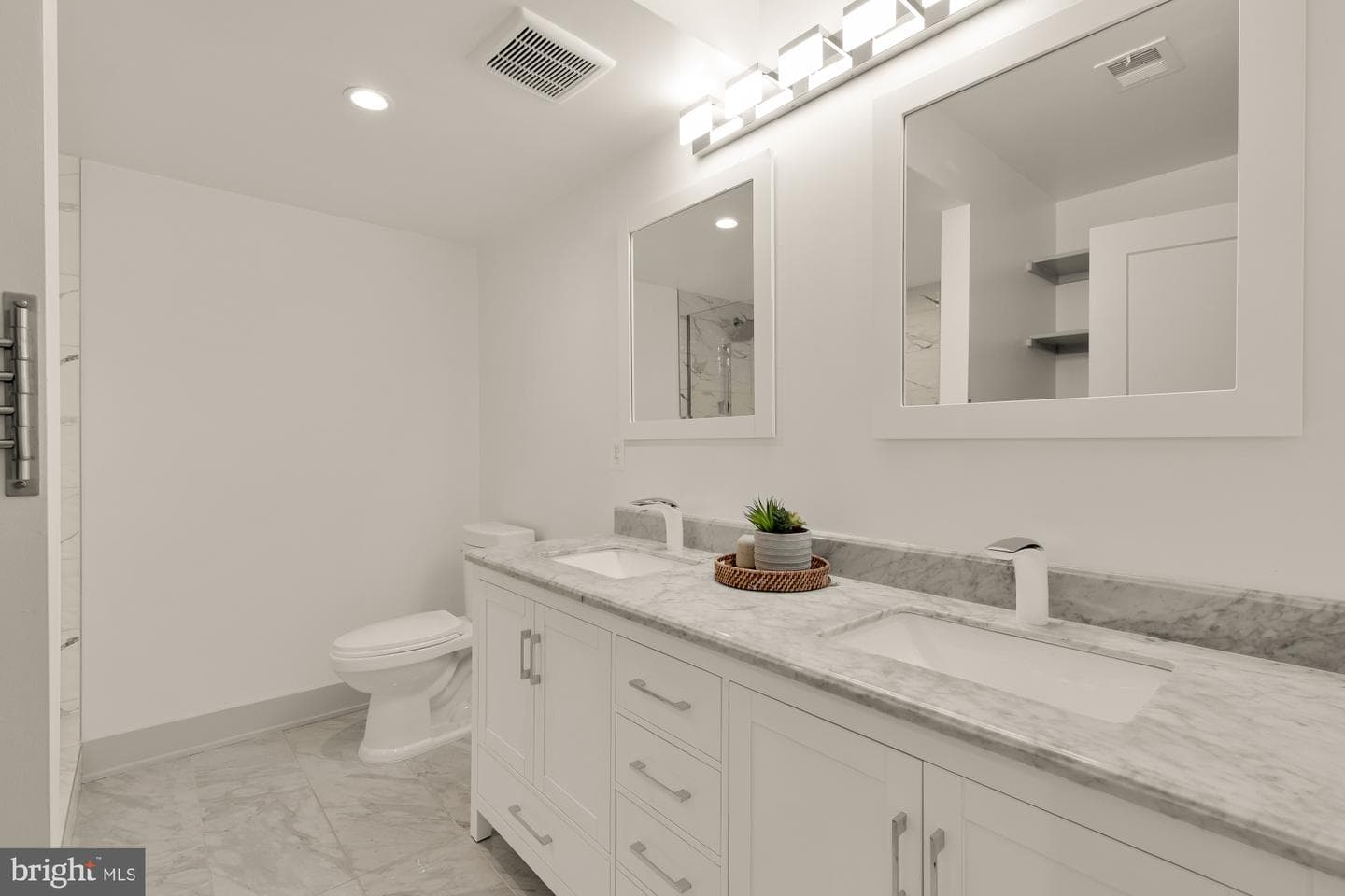 641 M Street NE #1 photo 21