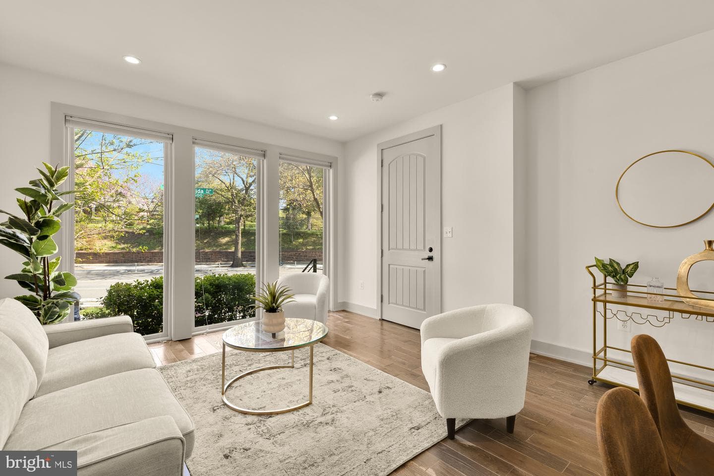 641 M Street NE #1 photo 4