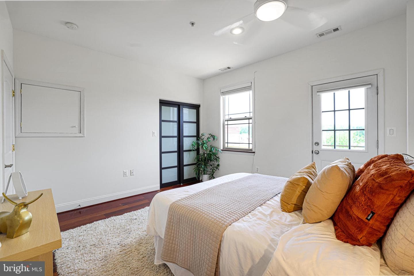 3573 Warder Street NW #7 photo 33