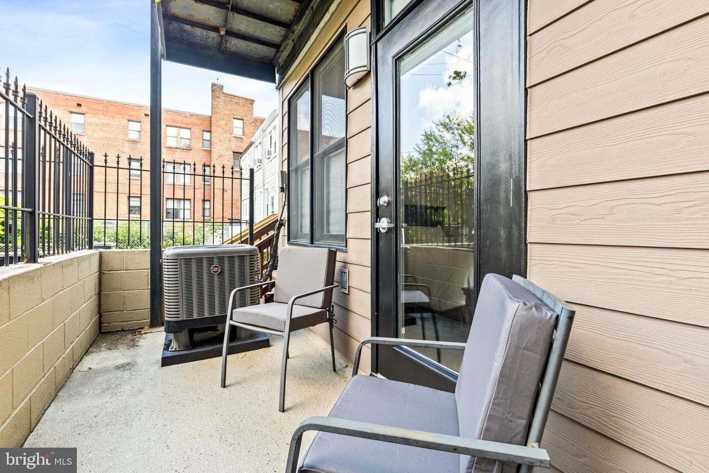245 15th Street SE #105 photo 19