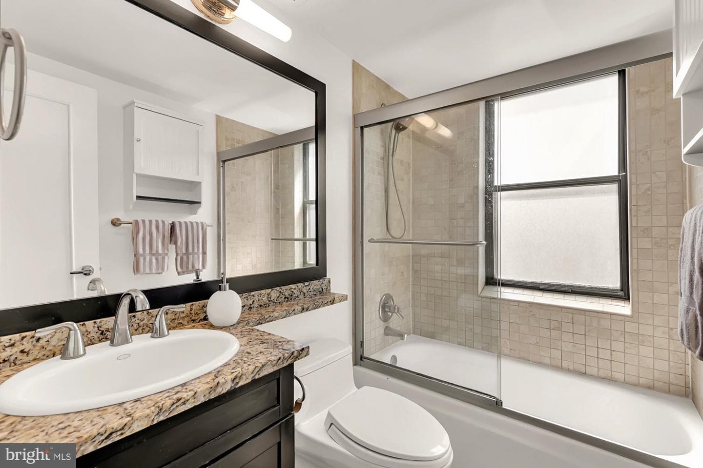 1727 R Street NW #402 photo 21
