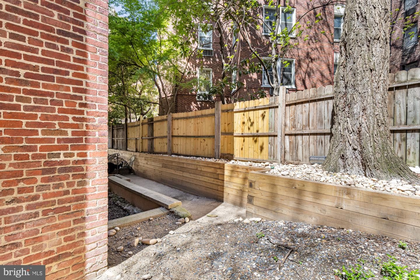 1727 R Street NW #402 photo 32