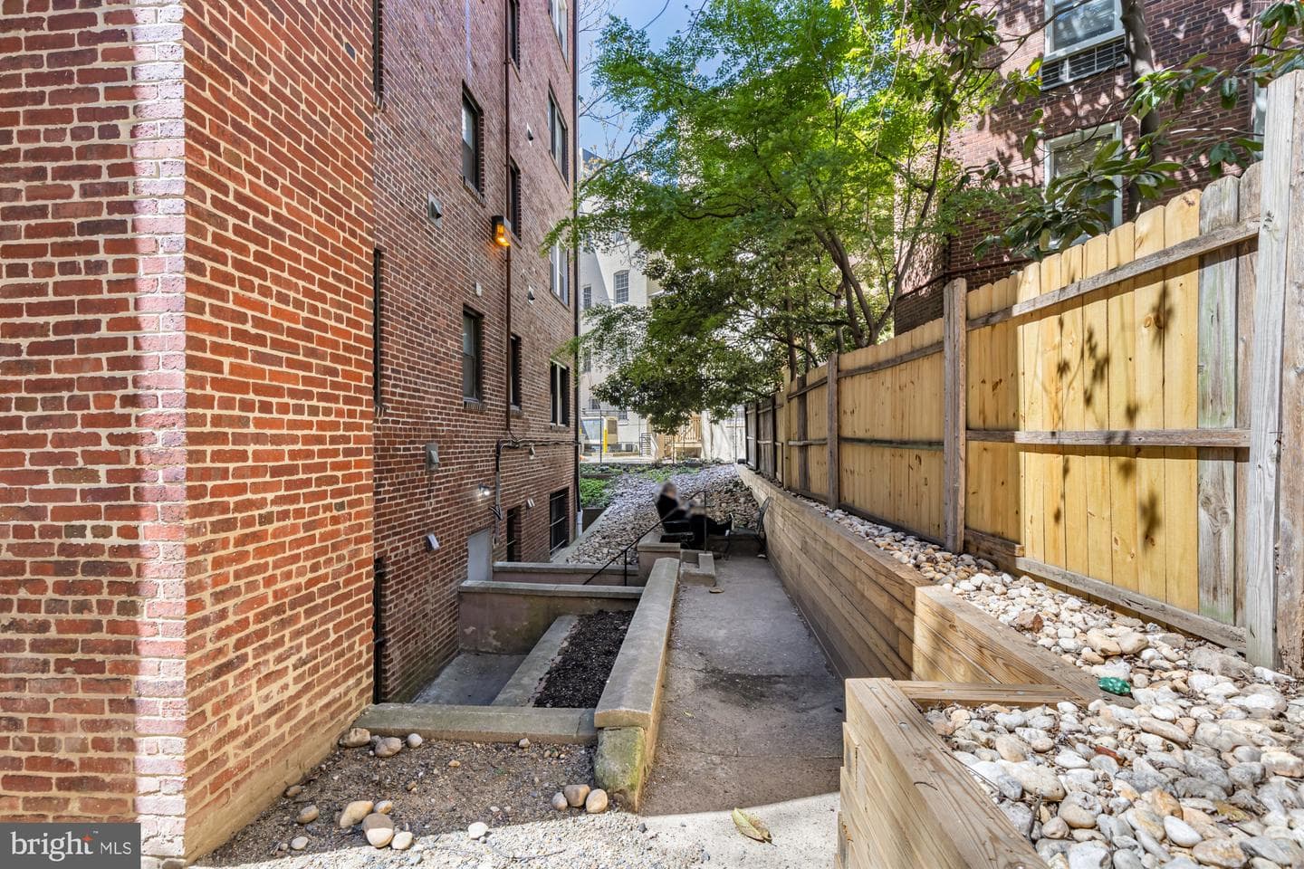 1727 R Street NW #402 photo 33