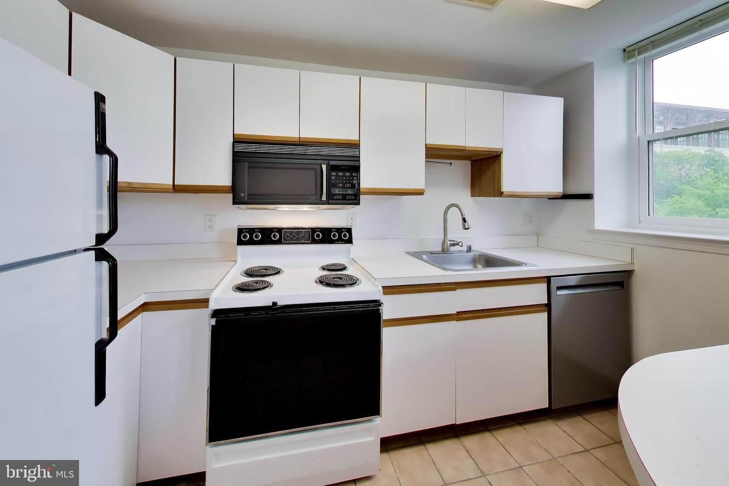 1920 S Street NW #403 photo 6